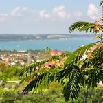 Apartamento Azur 1 - Panoramic Escape Balatonalmádi