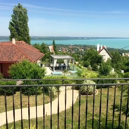 Azur 1 - Panoramic Escape * Balatonalmádi