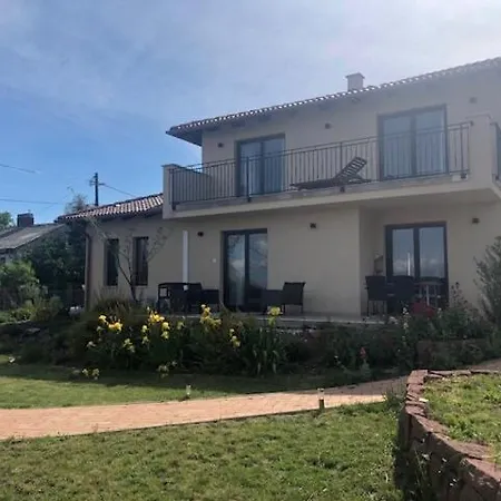 Apartamento Azur 1 - Panoramic Escape Balatonalmádi