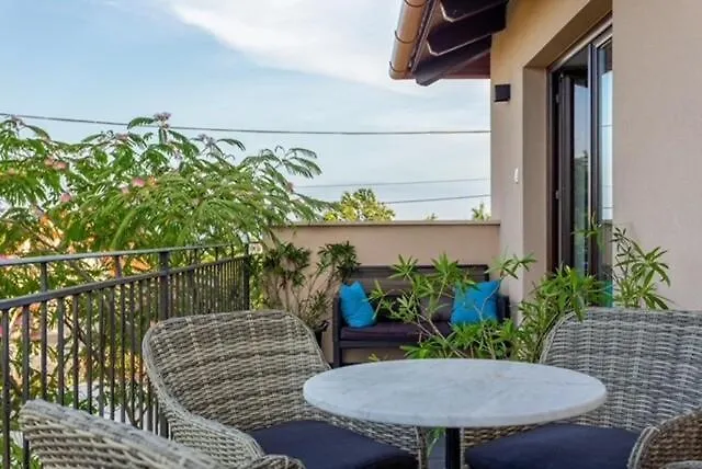 Azur 1 - Panoramic Escape Appartamento *